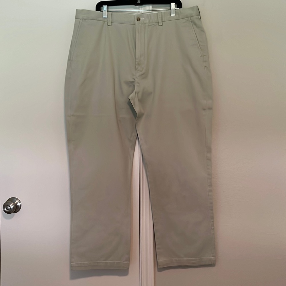 Polo Ralph Lauren men’s khaki pants 40x30. Classic fit.